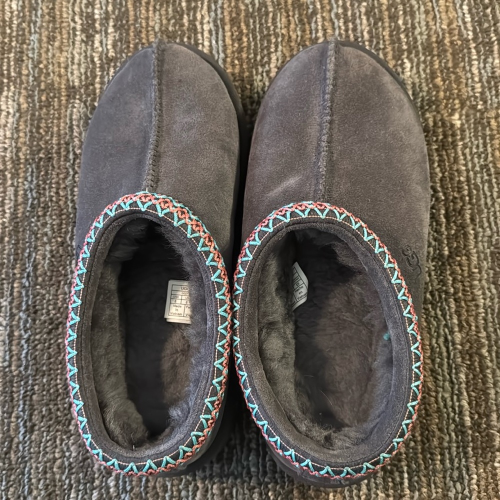 Ugg Tasman slippers